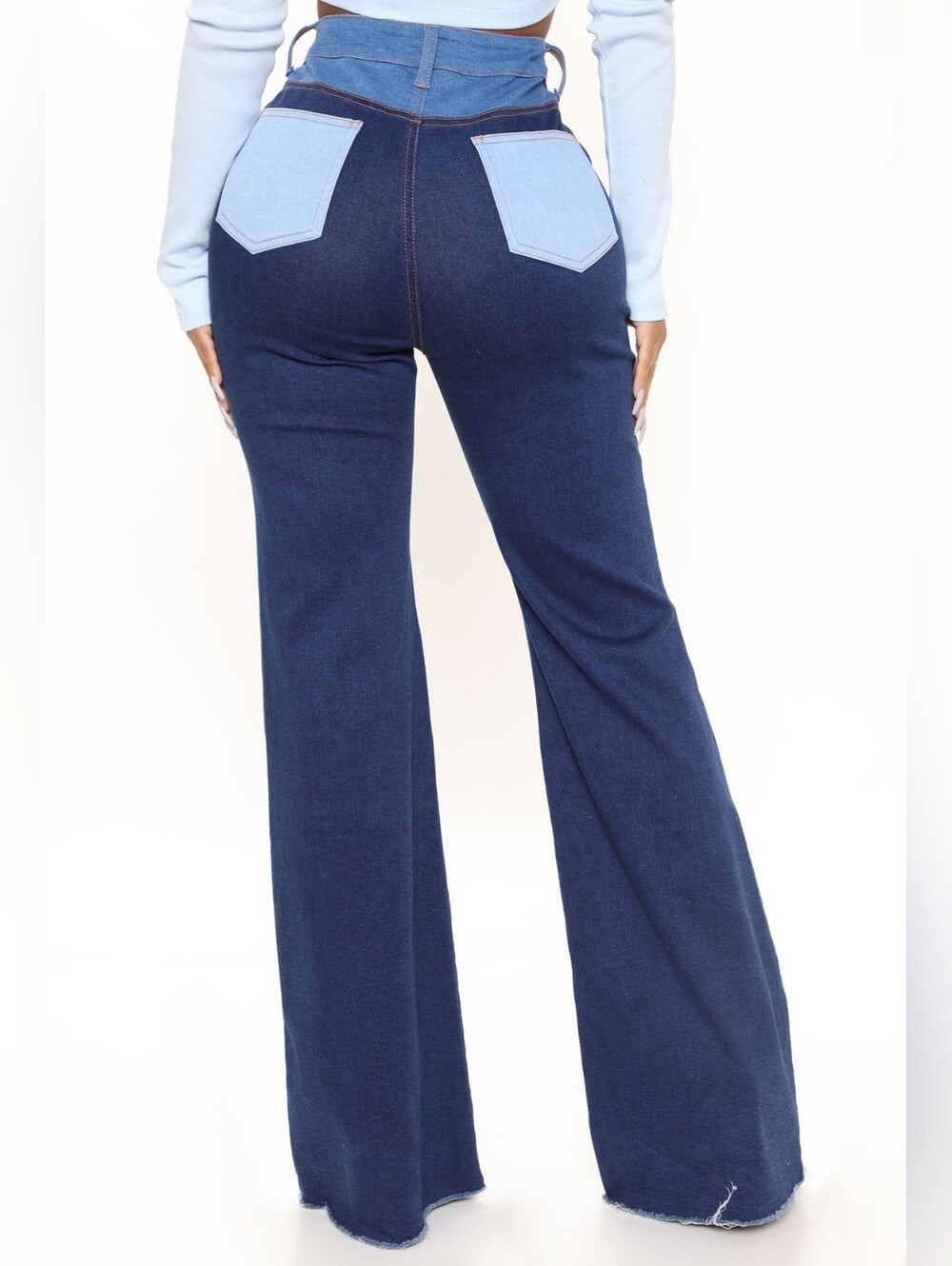 Fashion Nova Two-Tone Blue Patchwork Flare Jeans. Size 3 - Picture 4 of 11